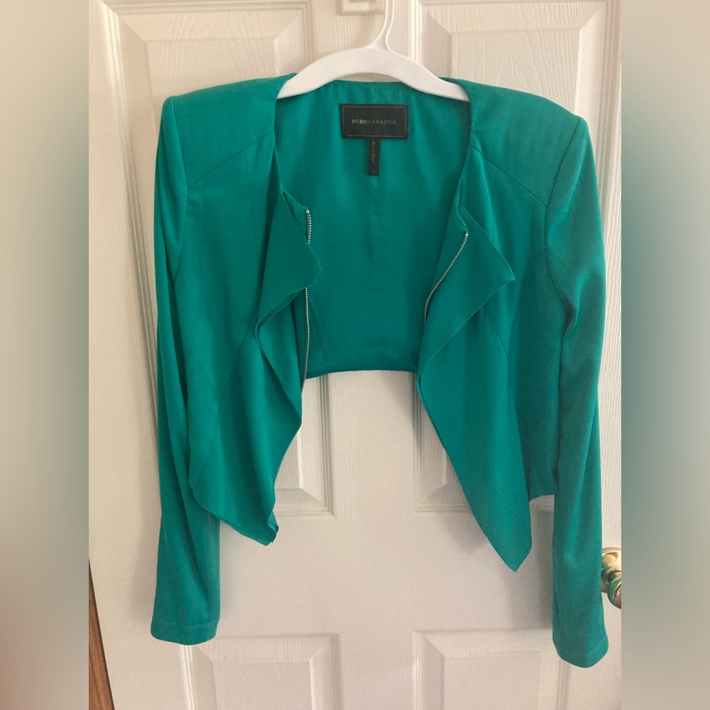 BCBG Maxazria Size small cropped blazer